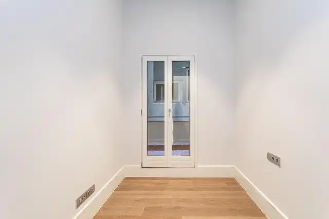 Piso en venta en Barcelona con Aire acondicionado, Calefacción y Parquet