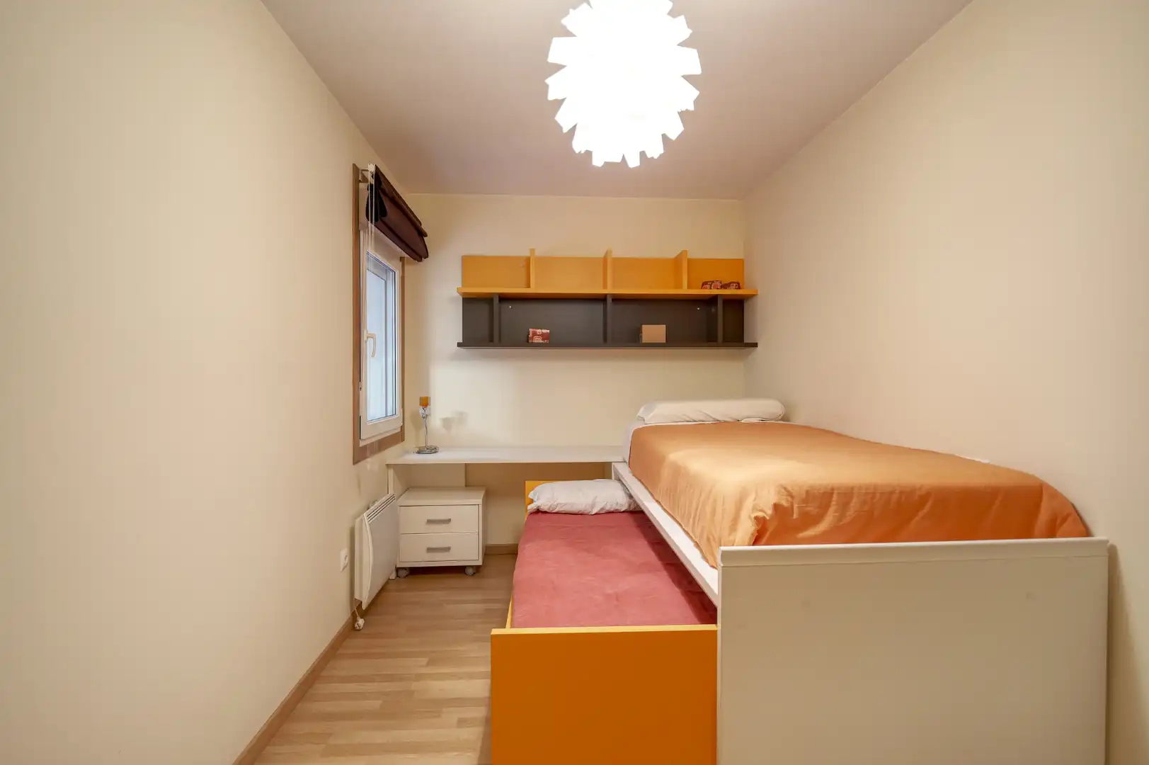 Dormitori de Pis en venda en Malpica de Bergantiños amb Calefacció, Terrassa i Traster