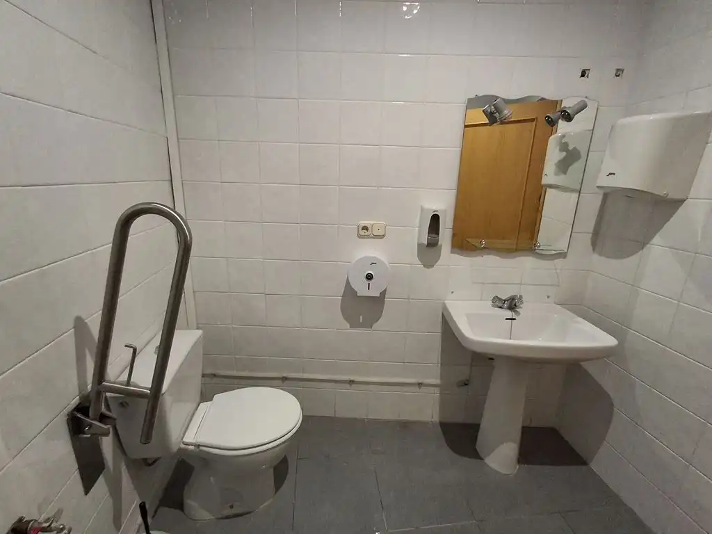 Local comercial de lloguer a La Roda, imagen 19