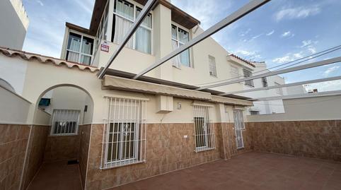 Foto 5 de Casa adosada en venda a Urbanizacion las Torres, 170, Núcleo urbano, Chiclana de la Frontera