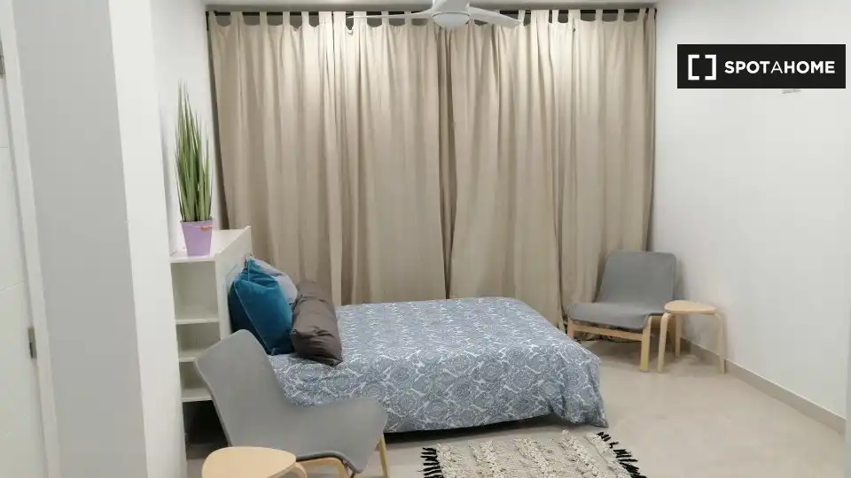 Wohnung mit Terrasse zur Miete in Quatre Carreres, imagen 5
