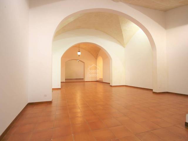 Local comercial en Venta en Ciutadella