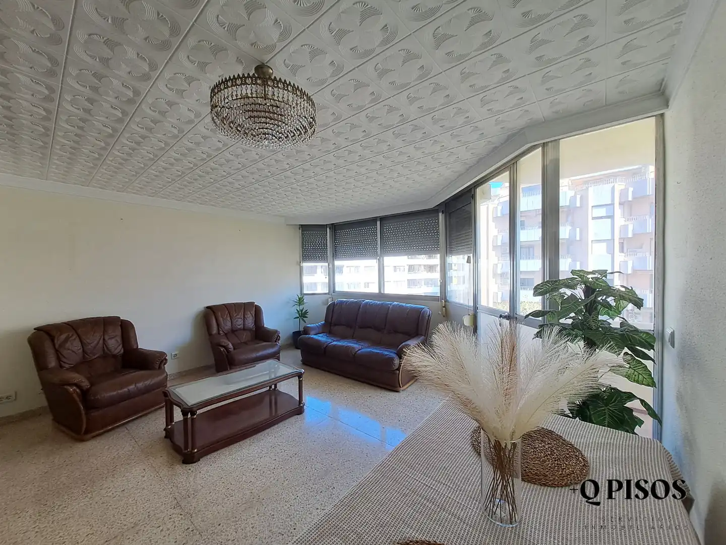 Piso con terraza en venta en Carrer Aragó 23