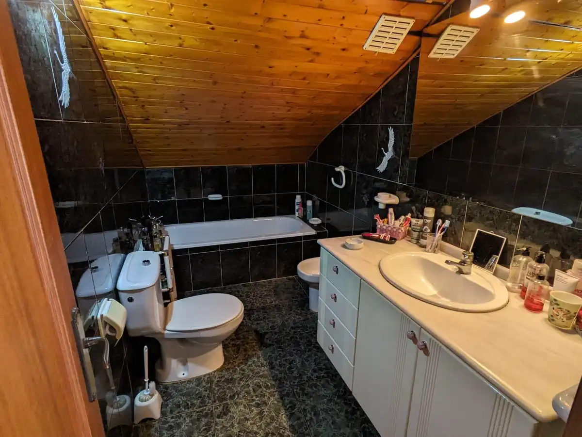 Bathroom of Houses for sale in Benalmádena  with Air Conditioner, Heating and Terrace