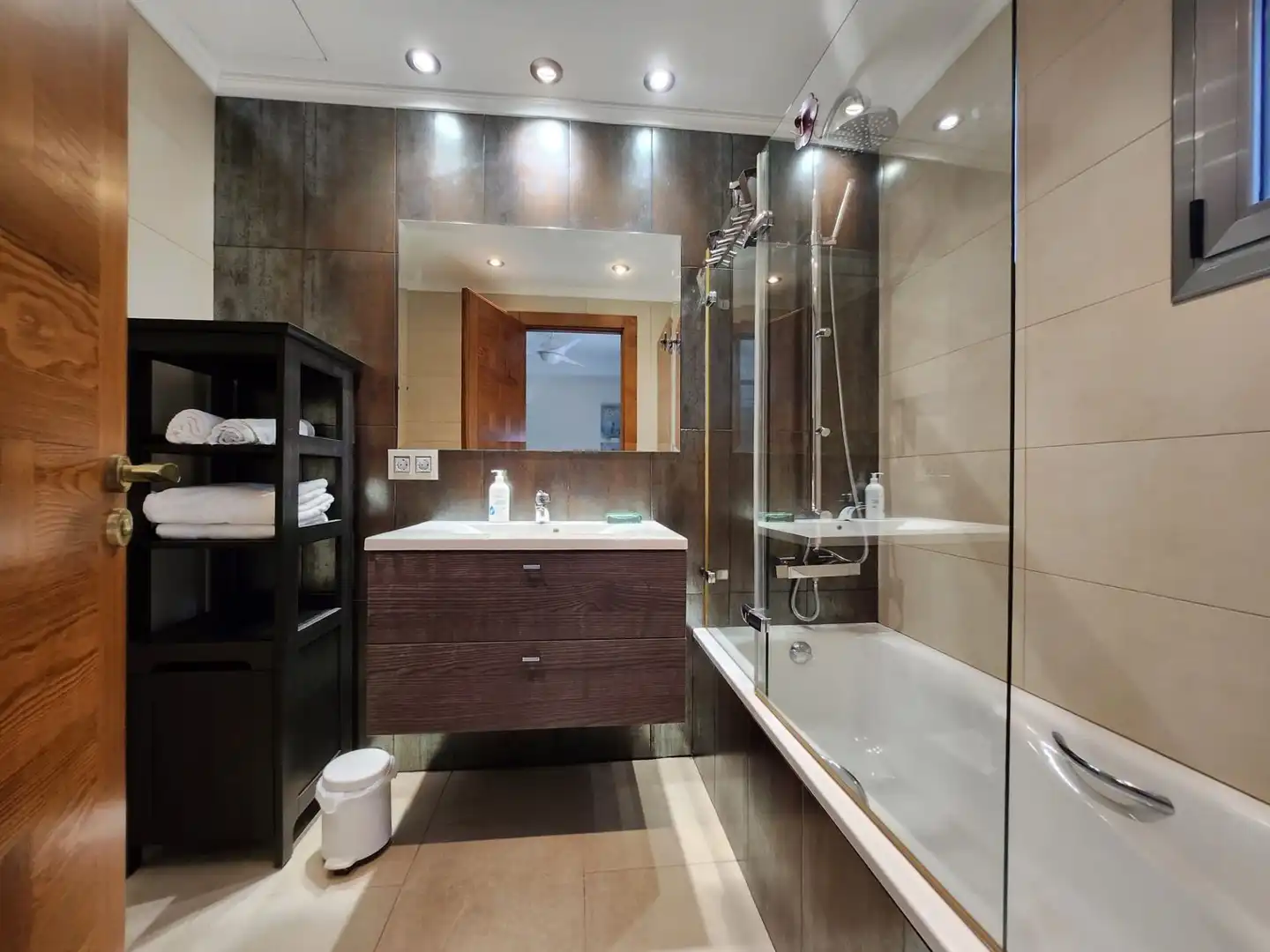 Baño de Casa o chalet en venta en Vilajuïga con Aire acondicionado, Calefacción y Jardín privado