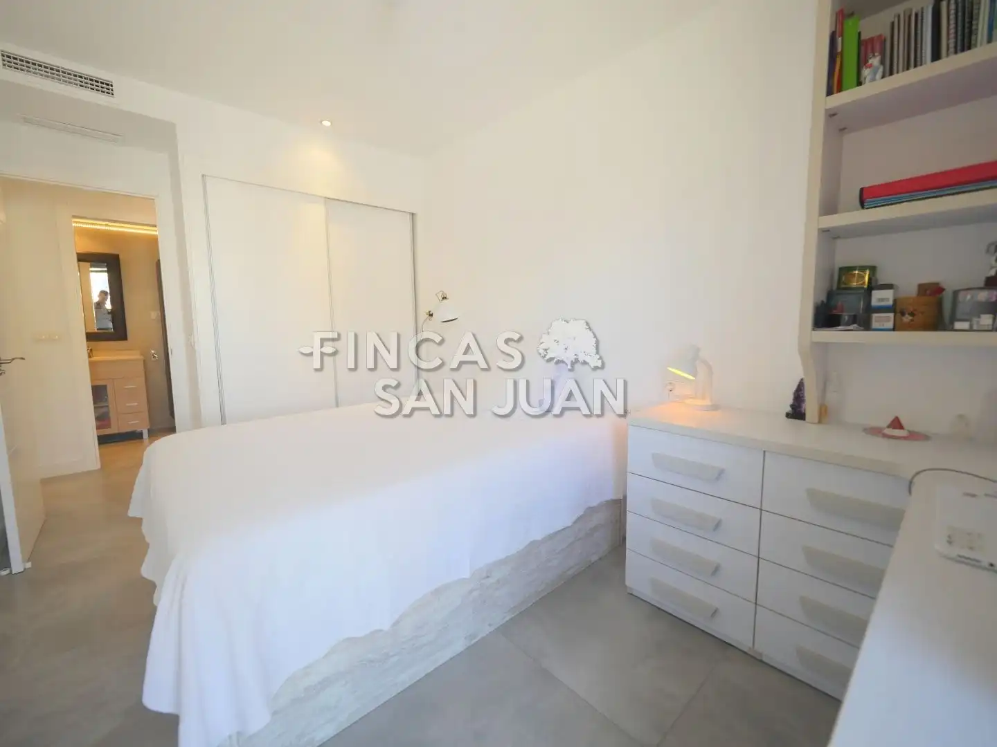 Piso con piscina en venta en Playa de San Juan - El Cabo de las Huertas, imagen 13