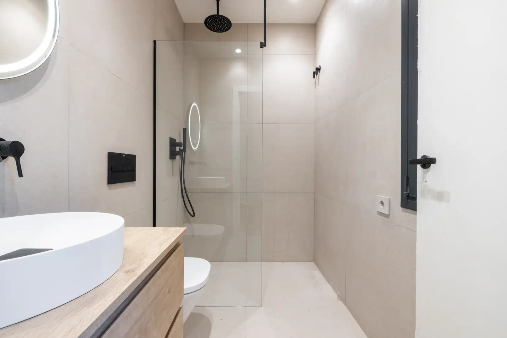 Bathroom of Houses for sale in Sant Cugat del Vallès