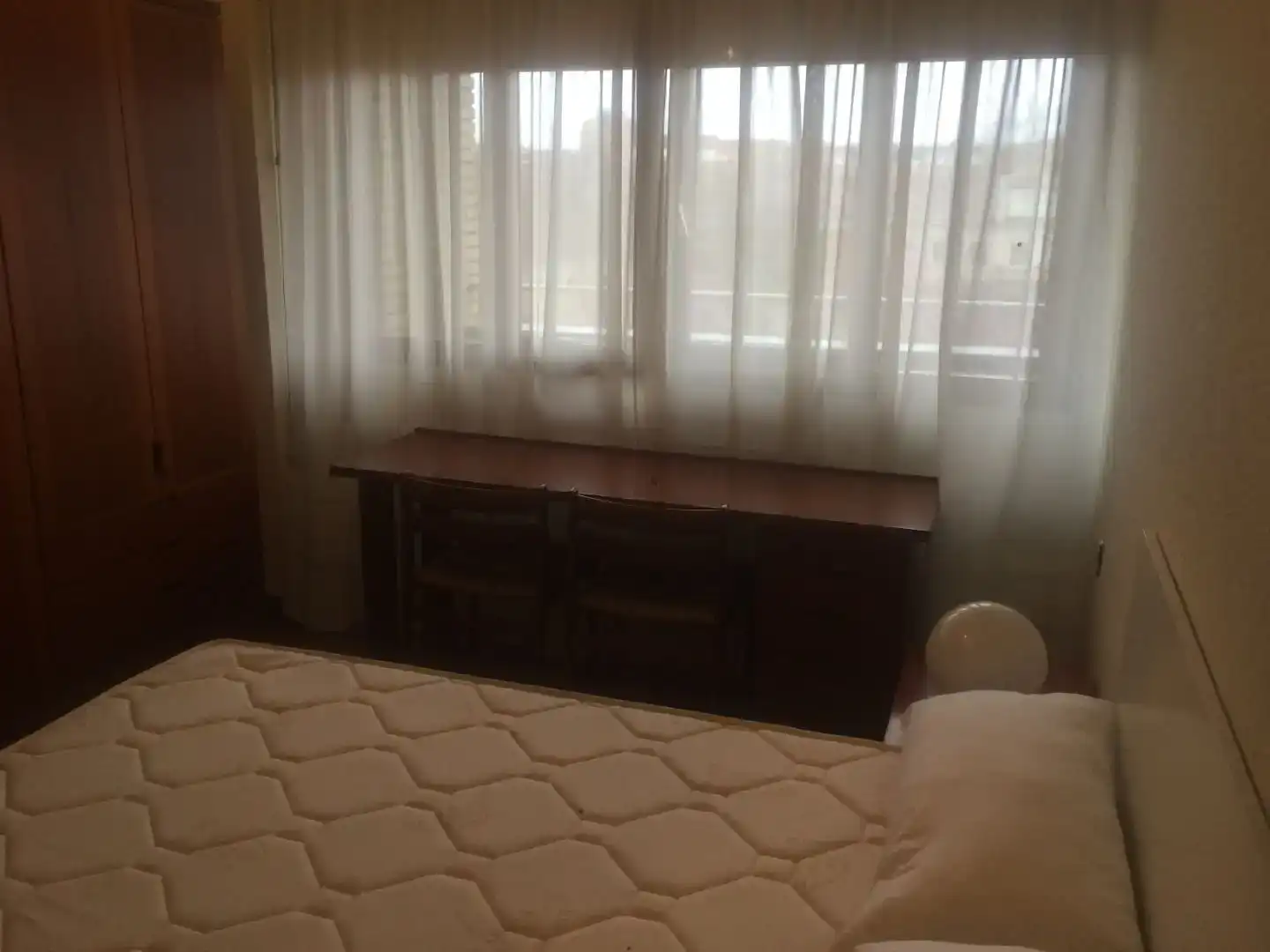 Habitación de Piso para compartir en Vitoria - Gasteiz con Parquet, Amueblado y Balcón