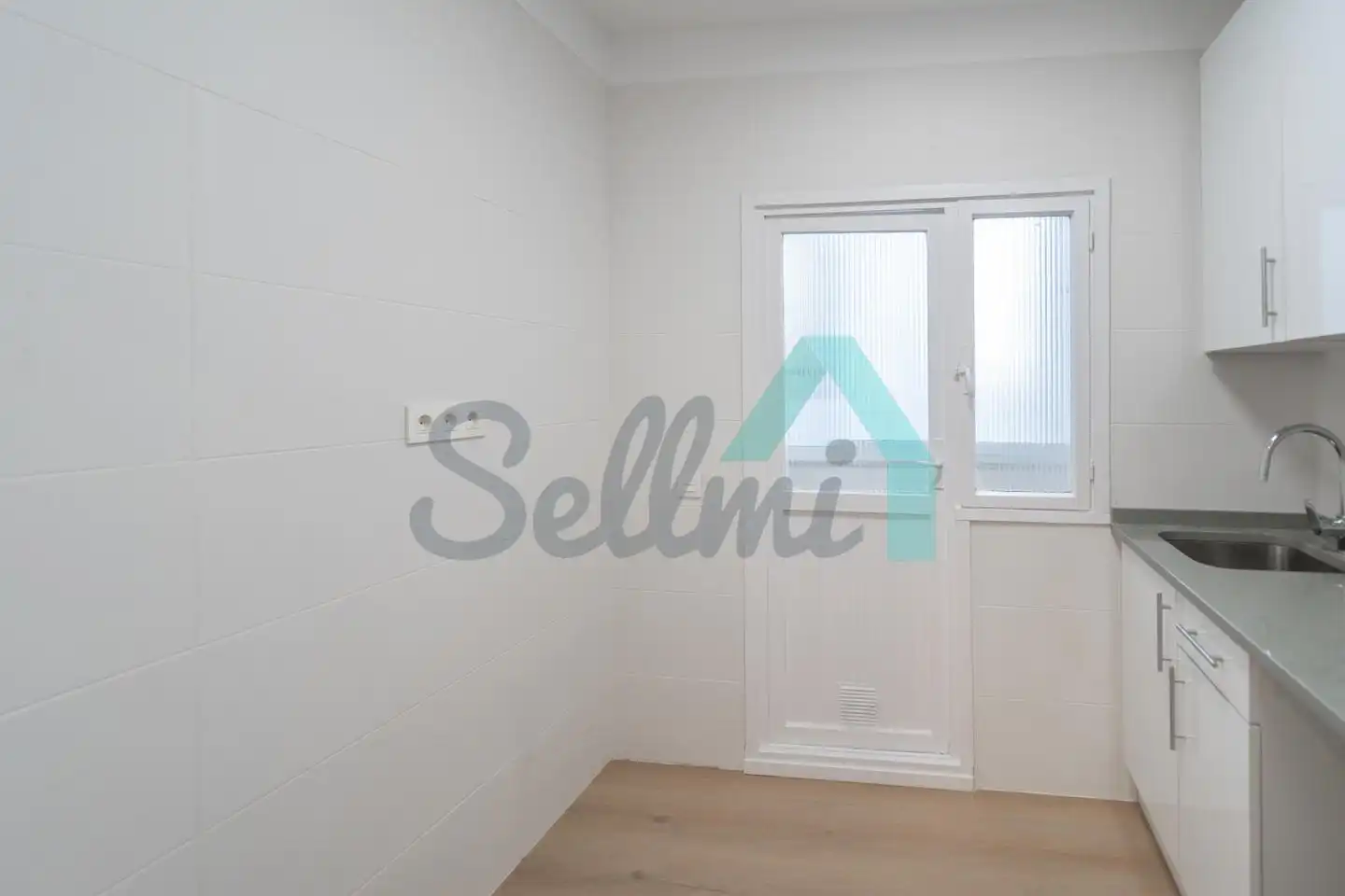 Bedroom of Flat for sale in Oviedo   with Heating, Parquet flooring and Storage room