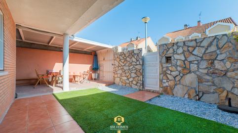 Foto 2 de Casa o chalet de alquiler en Calle la Bodega, Camarma de Esteruelas, Madrid