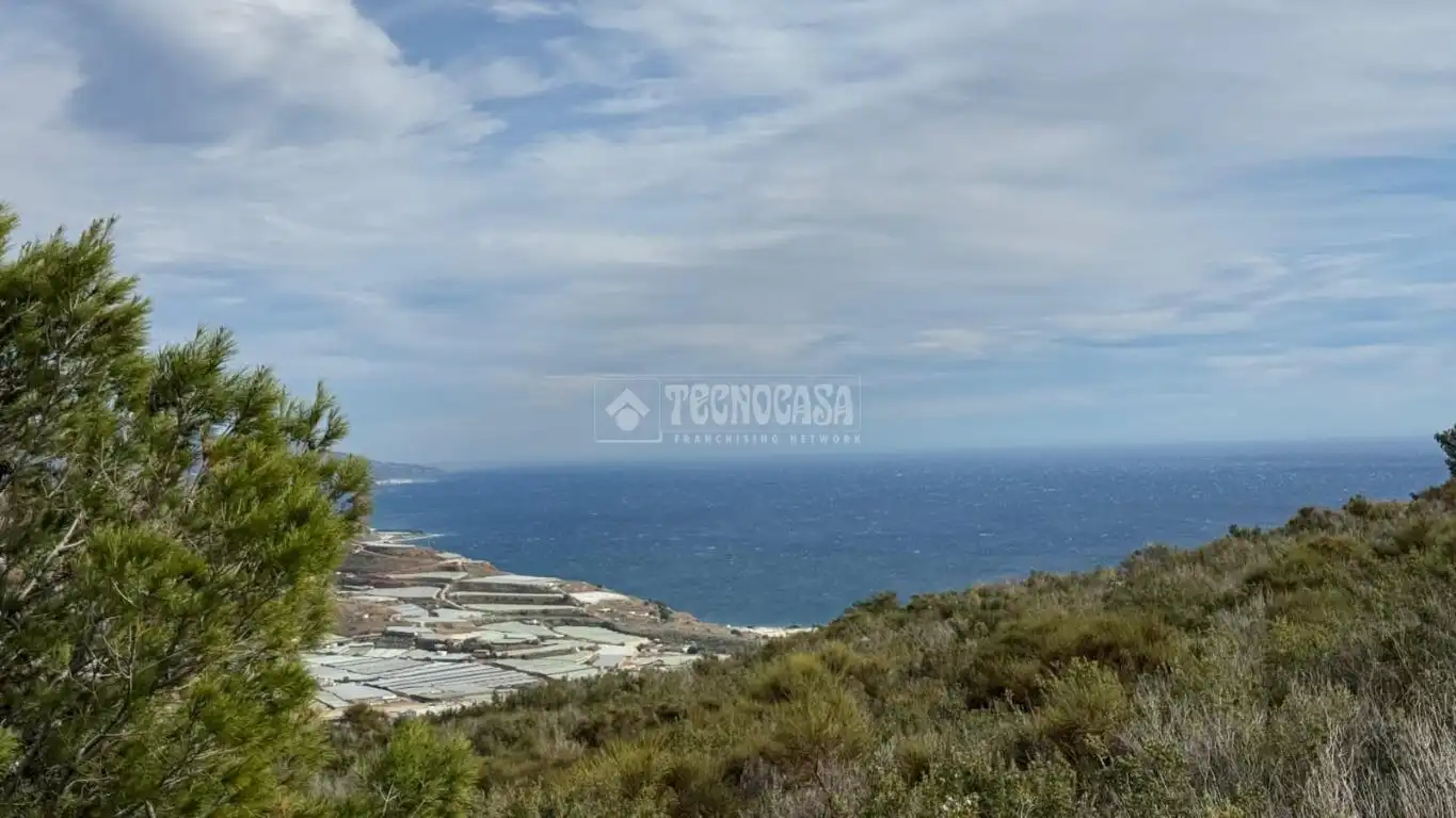 Terreno en venta en Gualchos