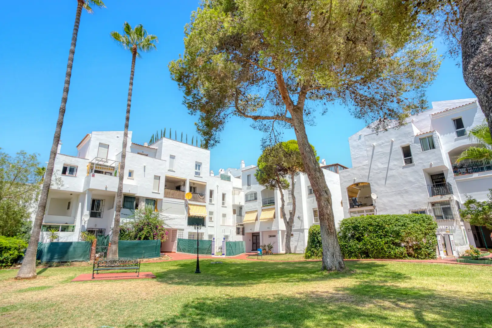 Exterior view of Attic for sale in Marbella  with Air Conditioner, Terrace and Swimming Pool