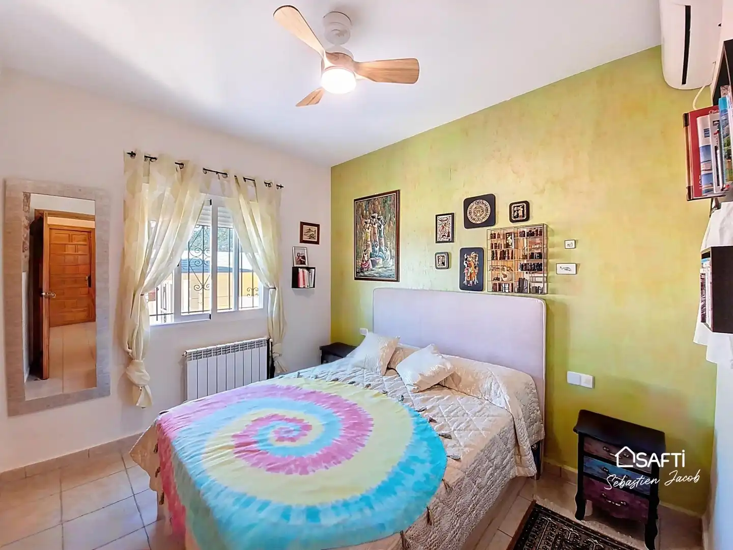 Bedroom of Houses for sale in Ador  with Terrace and Swimming Pool