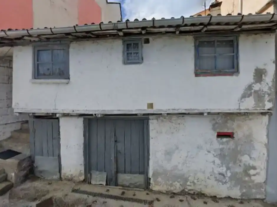 Vista exterior de Casa adosada en venda en Ribas de Sil, Lugo