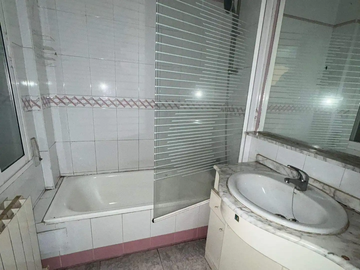 Bany de Pis en venda en El Real de San Vicente amb Traster