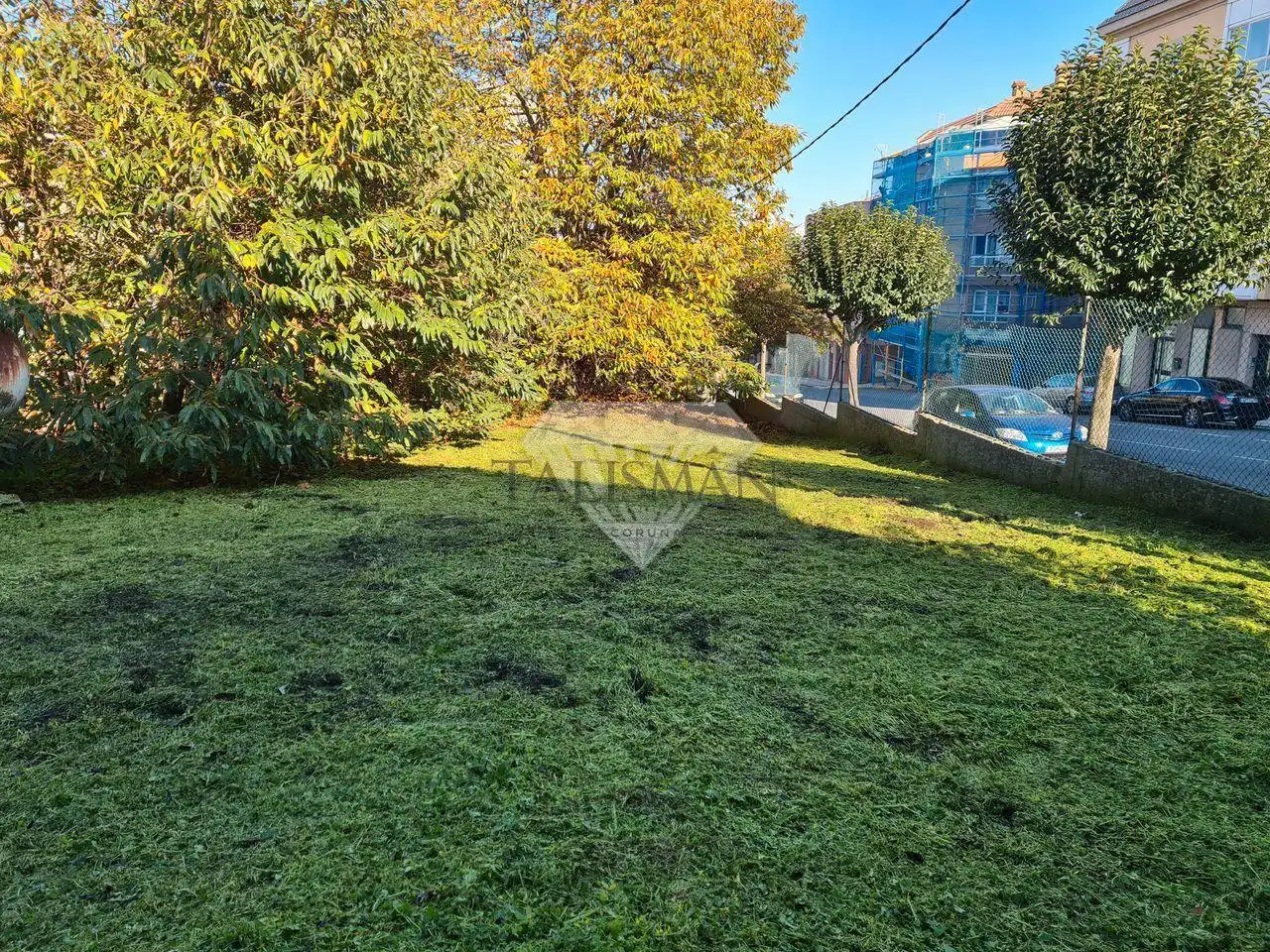 Casa o xalet en venda en Arteixo amb Calefacció, Jardí privat i Moblat
