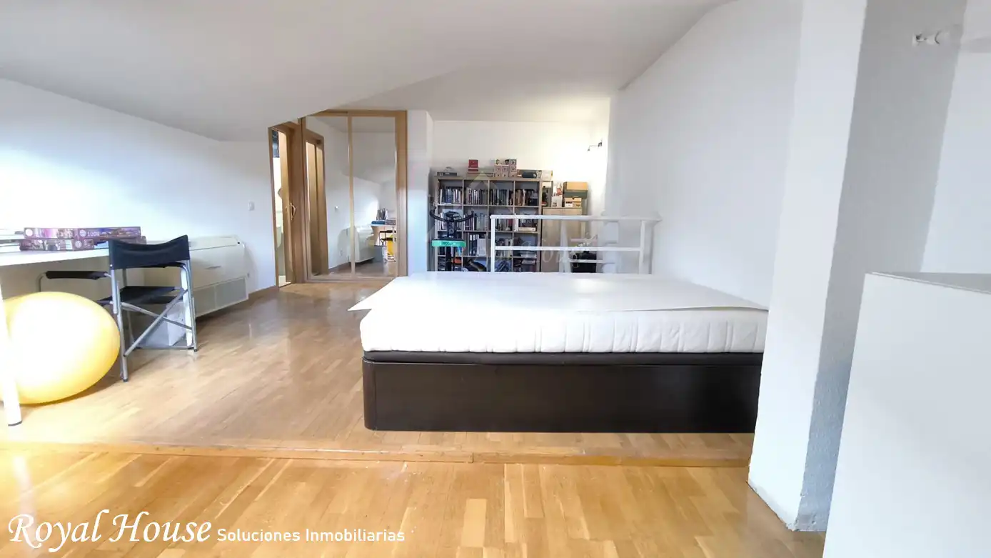 Schlafzimmer von Maisonette zum Verkauf in Collado Villalba mit Klimaanlage, Heizung und Terrasse