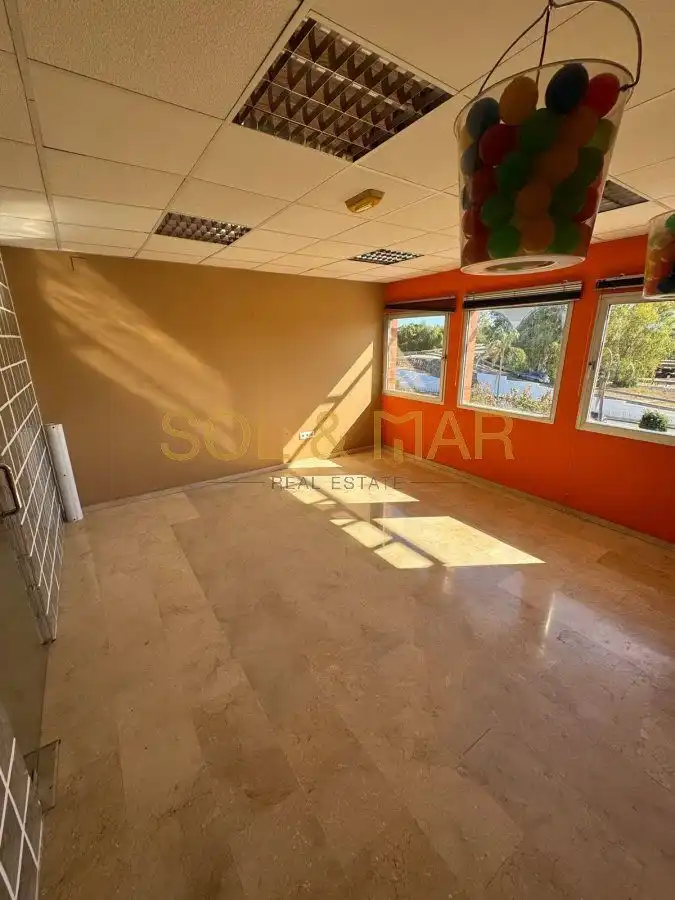 Local en venta en Torremolinos con Aire acondicionado