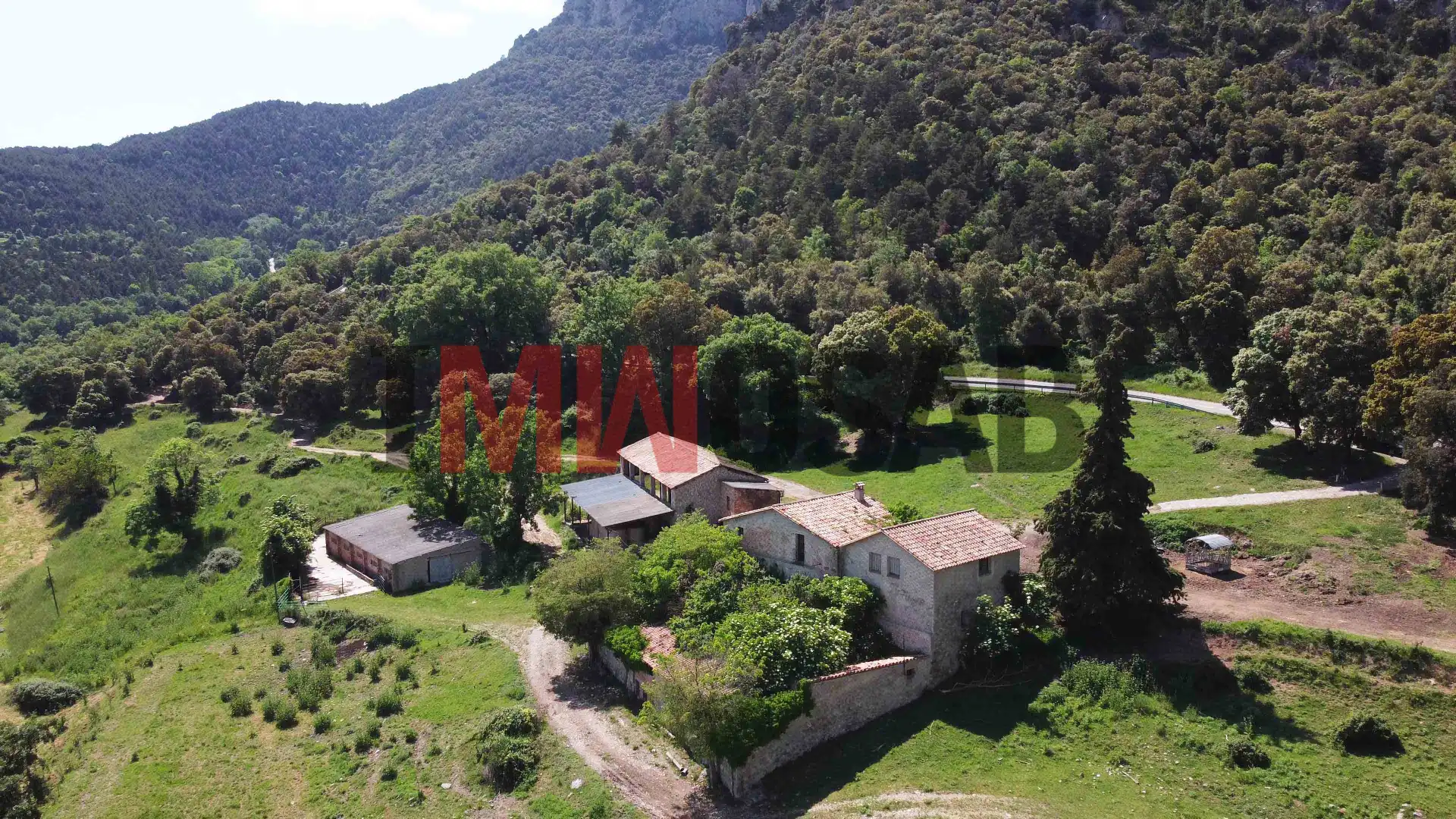 Country house zum Verkauf in Berga