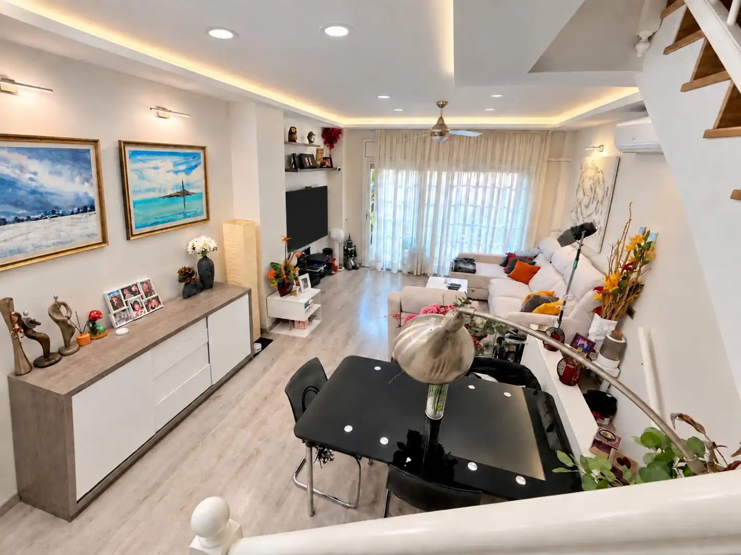 Sala de estar de Casa adosada en venta en Sant Andreu