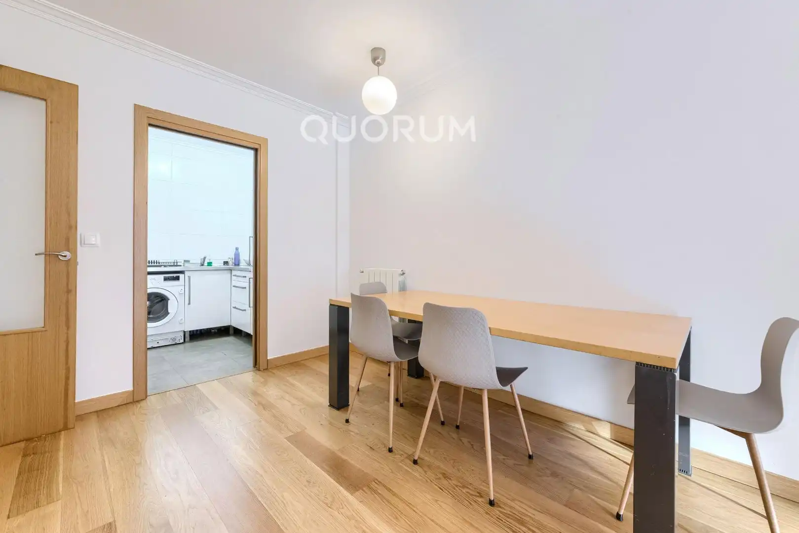 Habitación de Piso en venta en Bilbao  con Calefacción, Trastero y Amueblado
