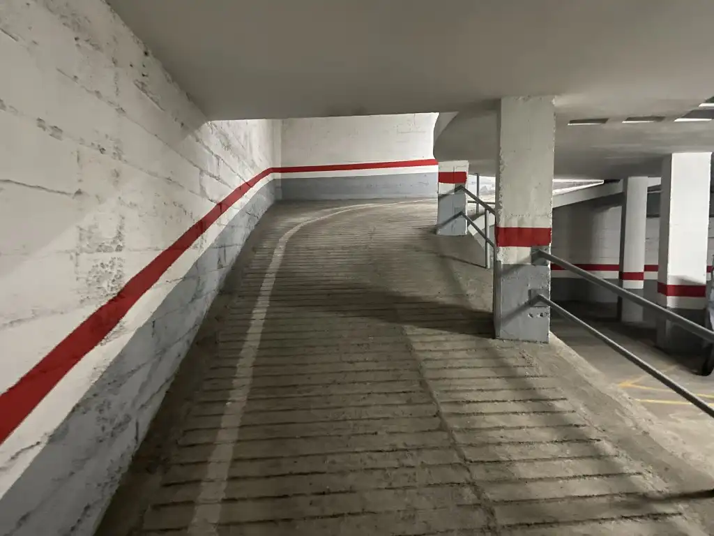 Einzelparkplatz zum Verkauf in Josep Tarradellas, imagen 5