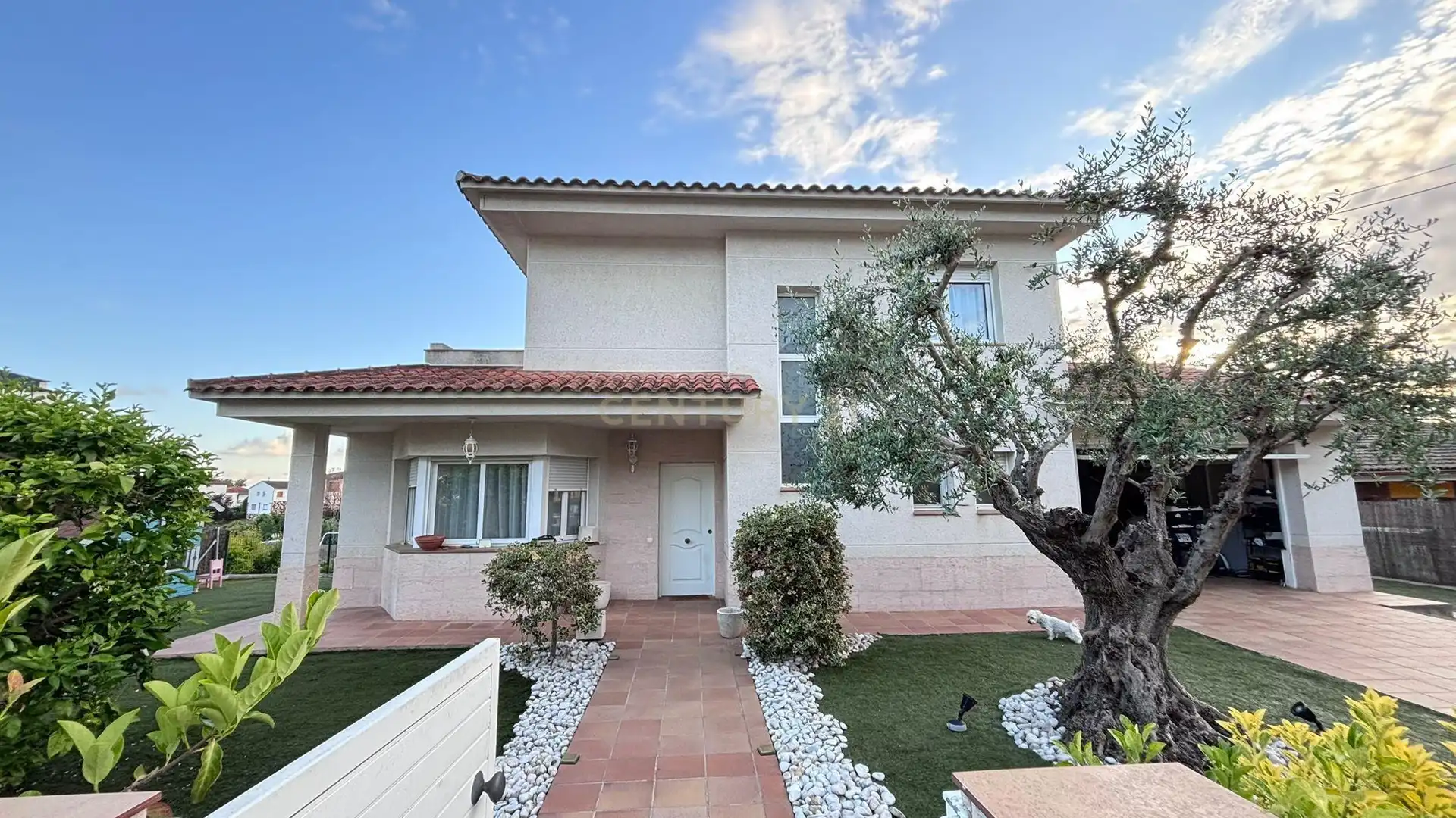 Casa o chalet en venta en Carrer de Josep Carner, Can Lledó, Spain, 90, Lliçà d'Amunt