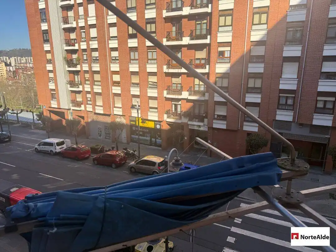 Terraza de Piso en venta en Bilbao  con Calefacción y Balcón