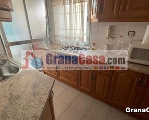 Kitchen of Flat to rent in  Granada Capital  with Air Conditioner