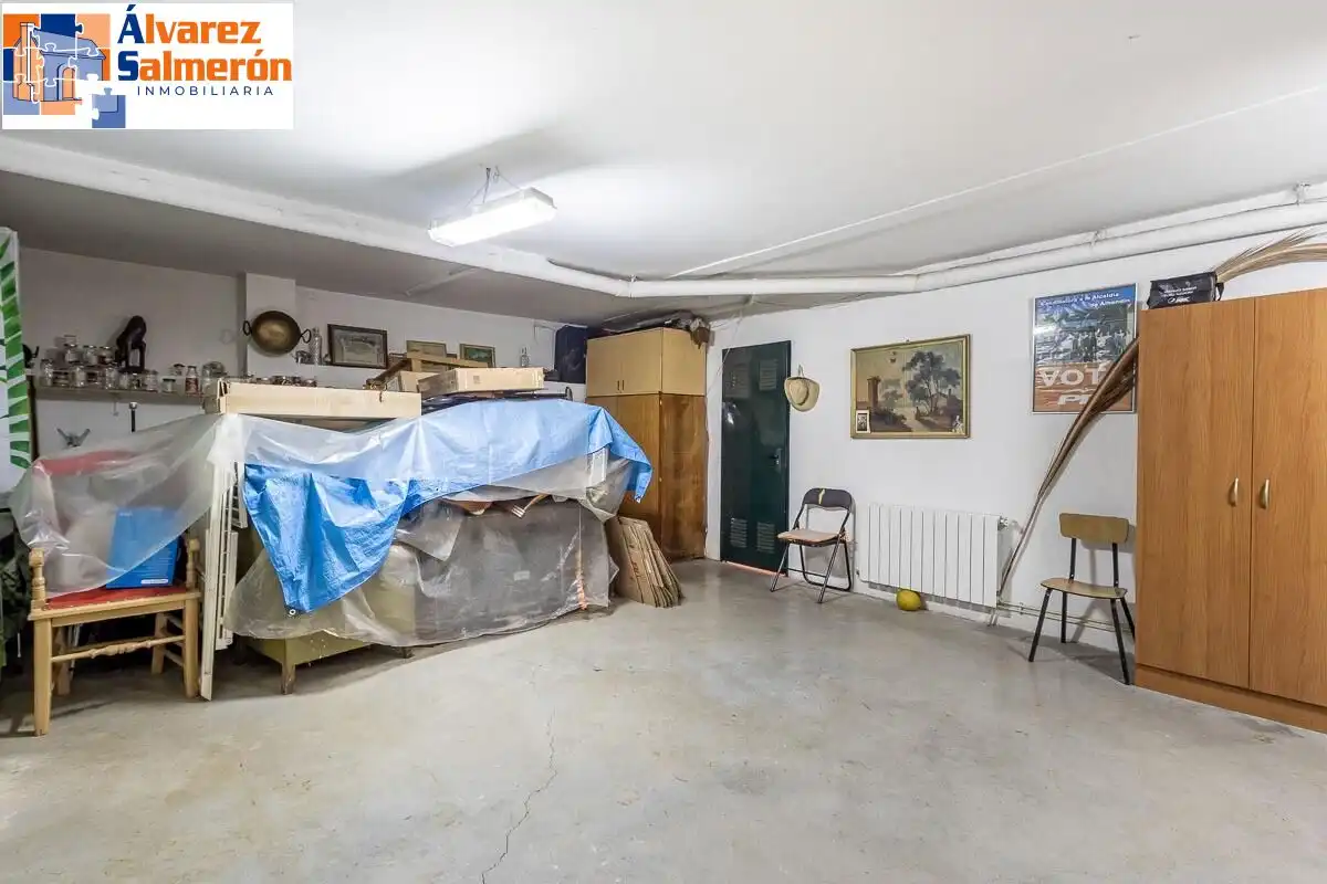 Casa aparellada amb terrassa en venda a Camino del Cementerio, imagen 31