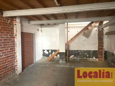 Local comercial de lloguer a Inmobiliaria - Barreda