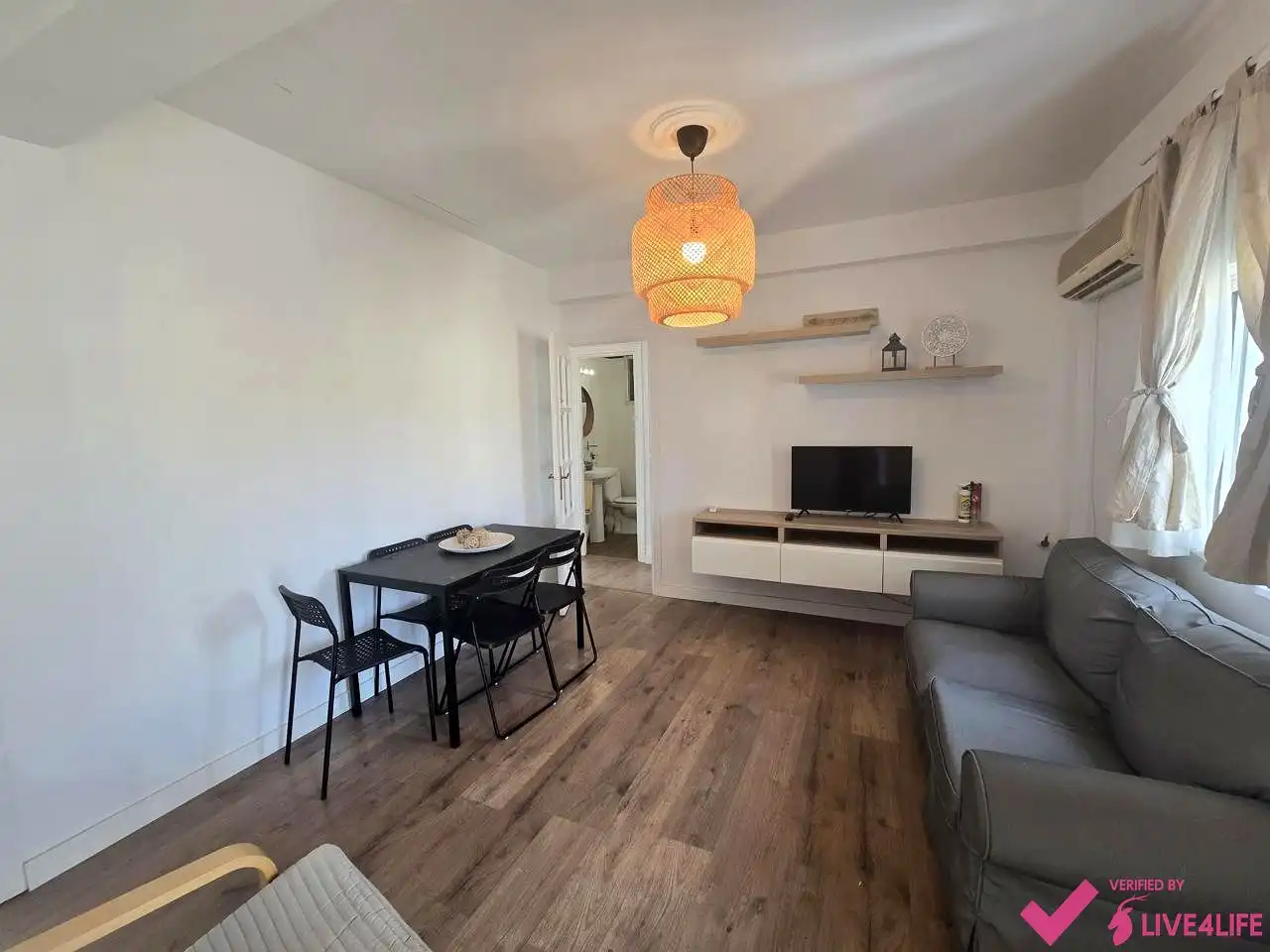 Piso de alquiler en Nalón, El Plantinar – Avda. La Paz - El Juncal