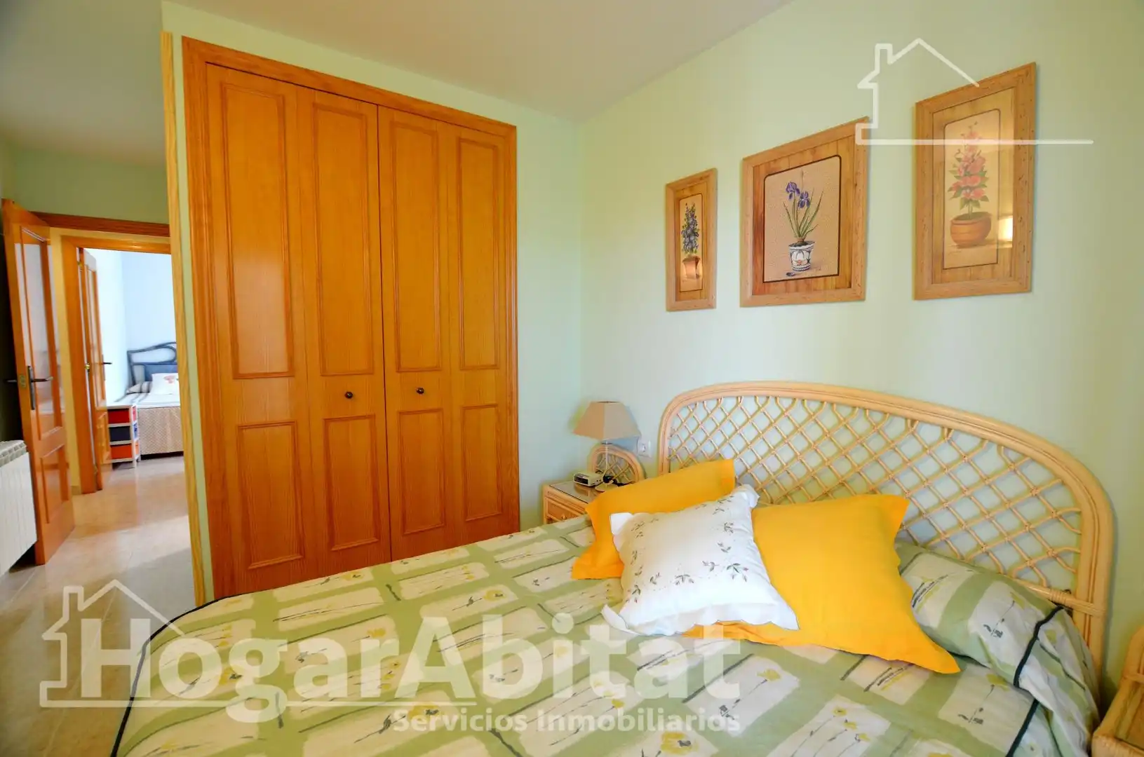 Habitación de Ático en venta en Alicante / Alacant con Calefacción, Jardín privado y Terraza