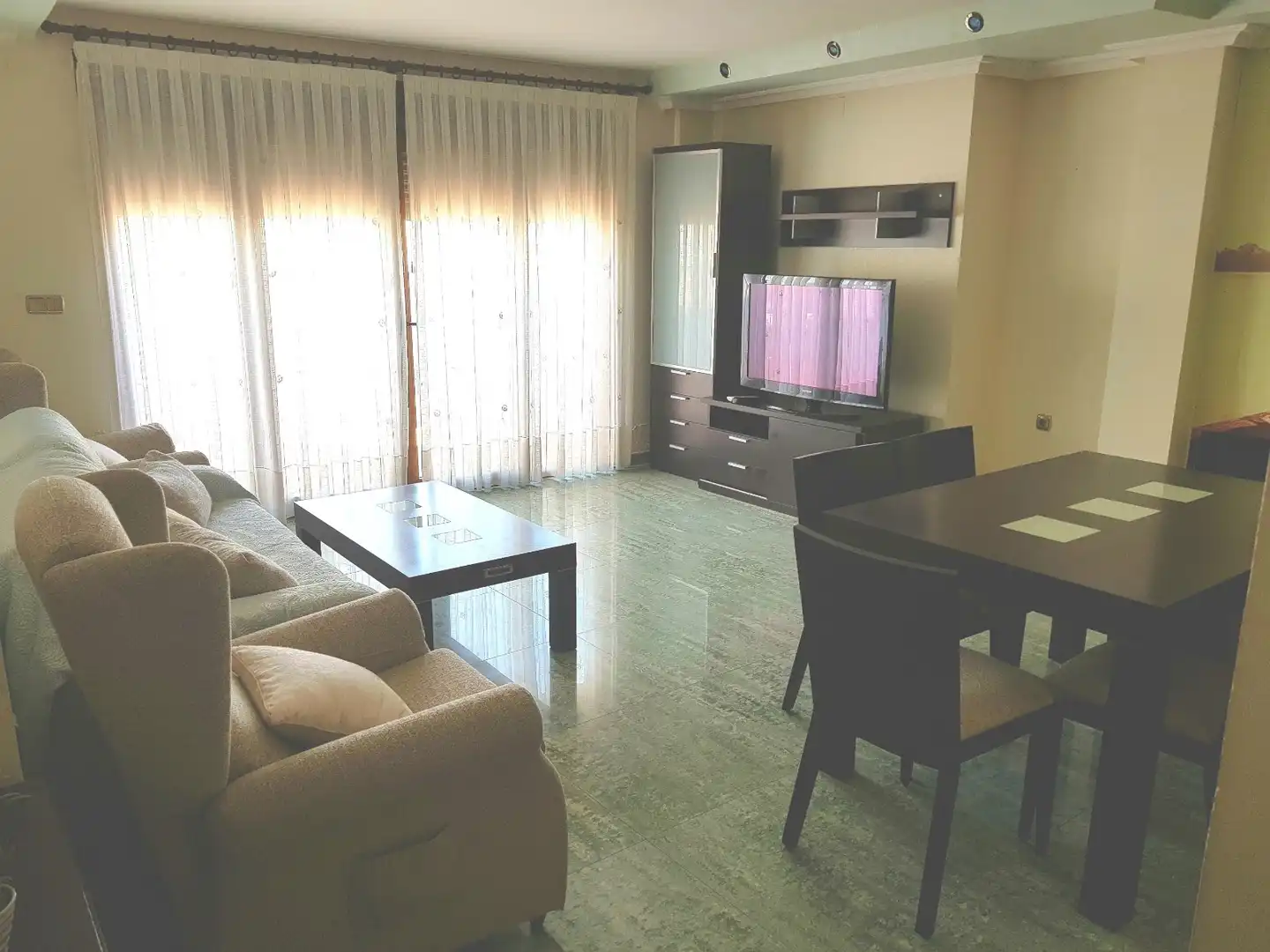 Sala d'estar de Àtic en venda en Torrevieja amb Calefacció, Terrassa i Moblat