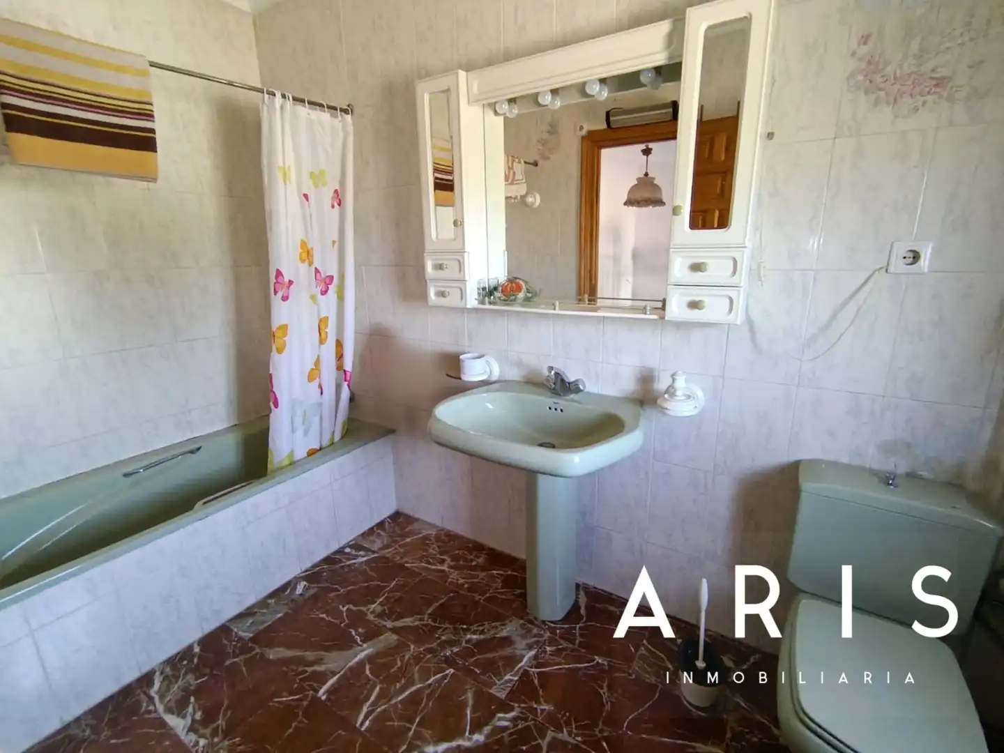 Bathroom of Houses for sale in Alhaurín de la Torre  with Air Conditioner, Heating and Private garden
