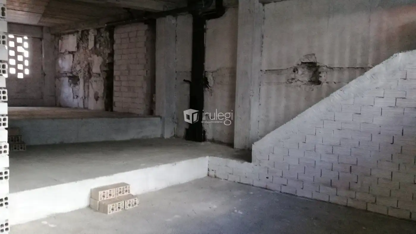 Local comercial de lloguer a Calle Berria, imagen 3