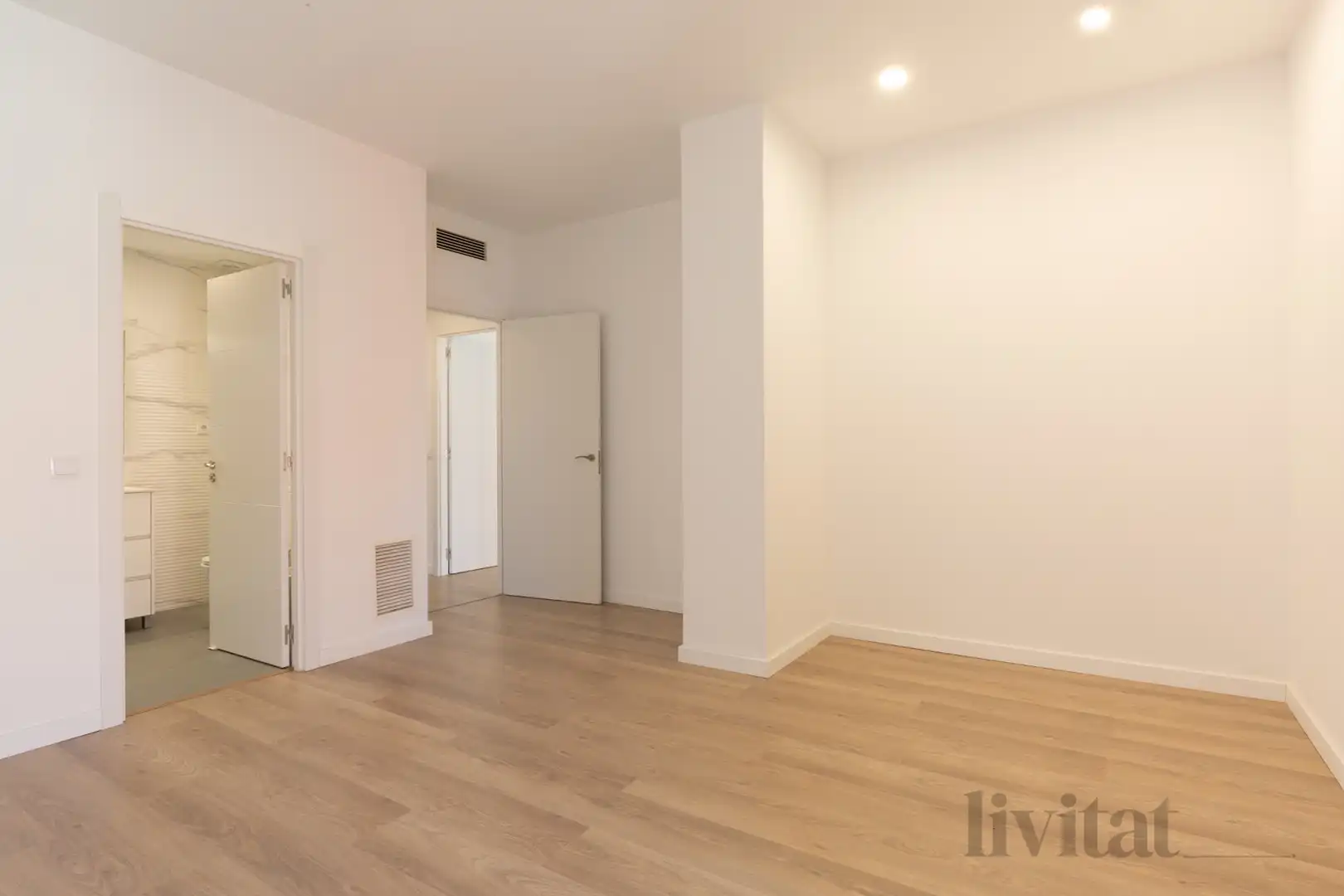 Dormitori de Dúplex en venda en Terrassa amb Aire condicionat, Calefacció i Terrassa