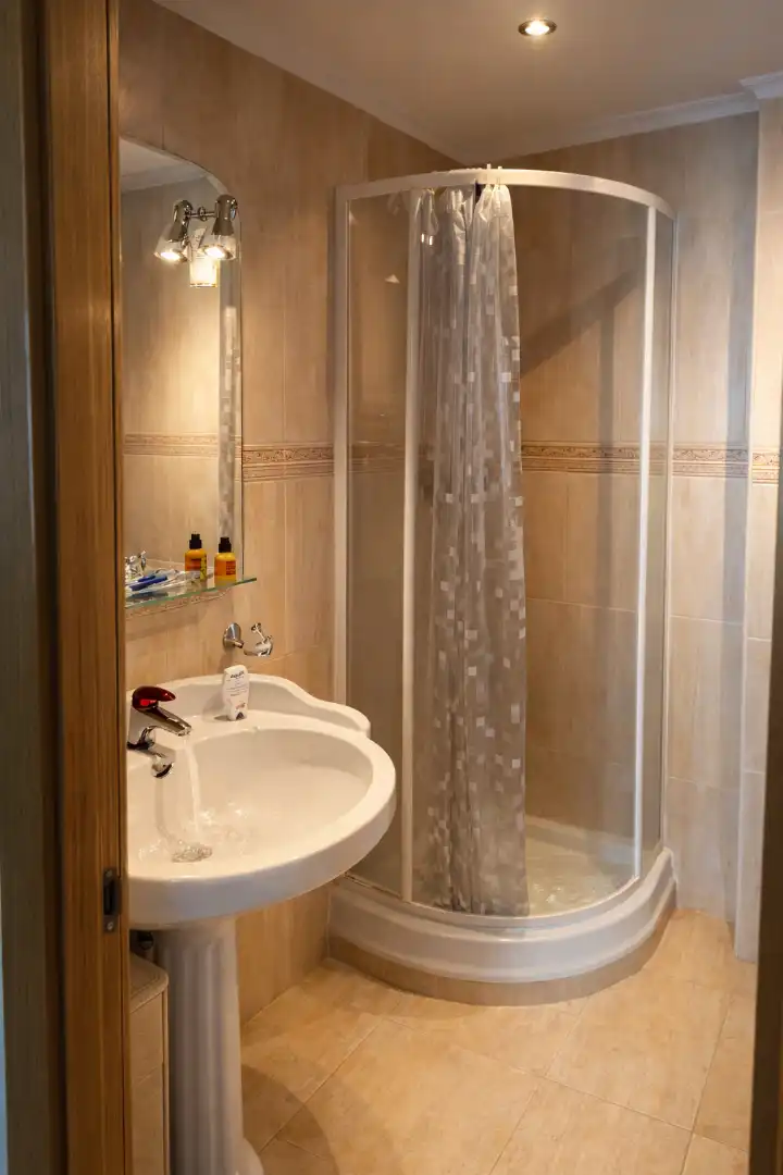 Badezimmer von Wohnung zur Miete in Miengo mit Heizung, Terrasse und Möbliert