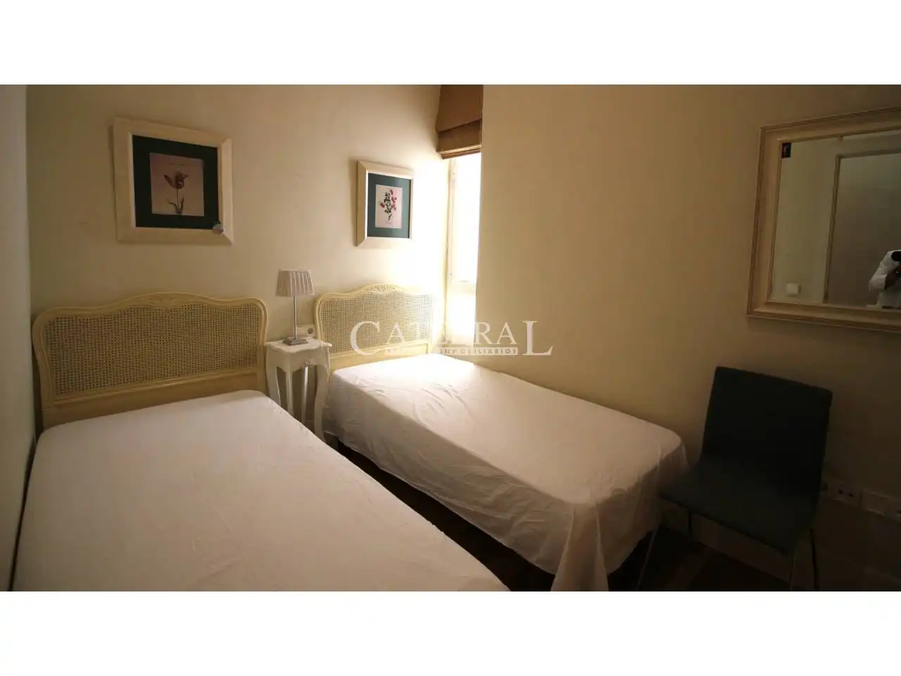 Habitación de Apartamento de alquiler en Sevilla con Aire acondicionado, Calefacción y Parquet