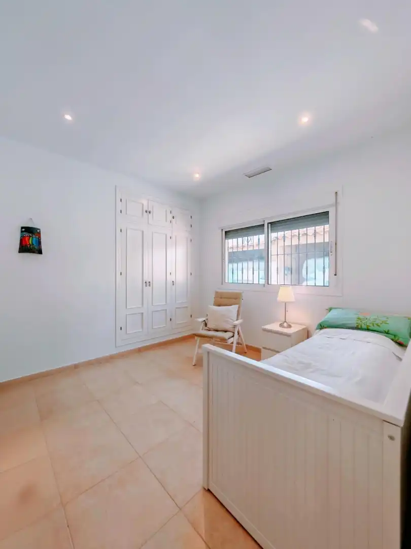 Habitación de Casa o chalet en venta en Las Lagunas - Campano