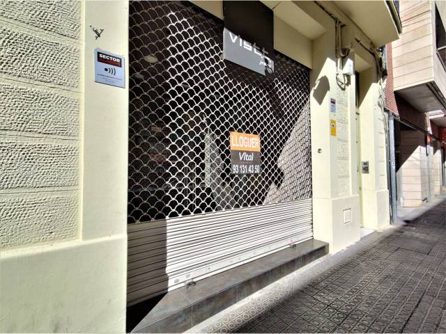 Local comercial en Alquiler en Calle Carrió en Centre - Passeig i Rodalies