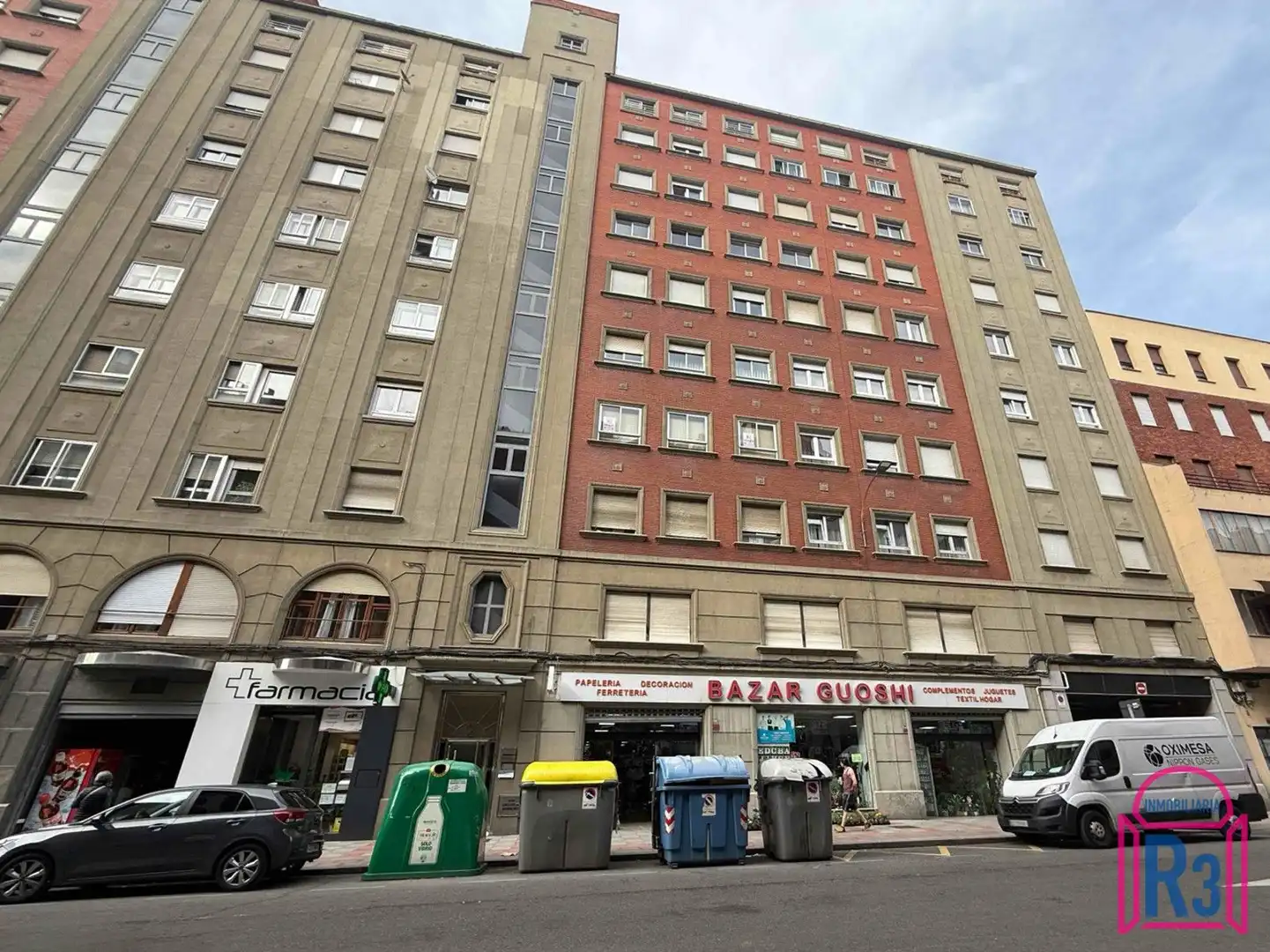 Vista exterior de Apartamento en venta en León Capital  con Calefacción