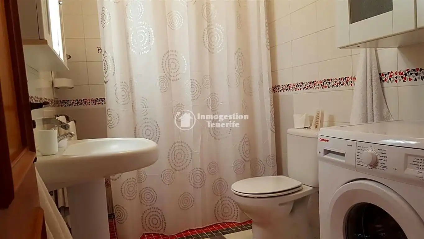 Baño de Apartamento de alquiler en Arona con Terraza, Amueblado y Balcón
