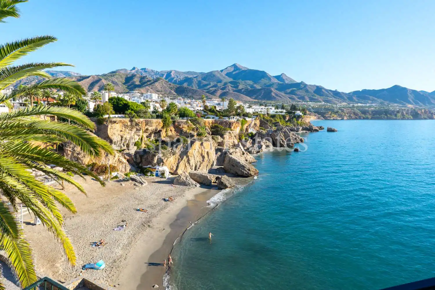 Vista exterior de Casa adosada en venta en Nerja con Aire acondicionado, Calefacción y Terraza