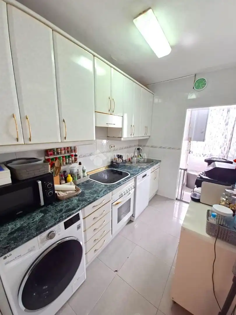 Cocina de Piso en venta en Parla con Aire acondicionado, Calefacción y Terraza