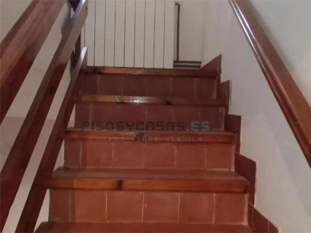 Casa adosada en venda en Landete