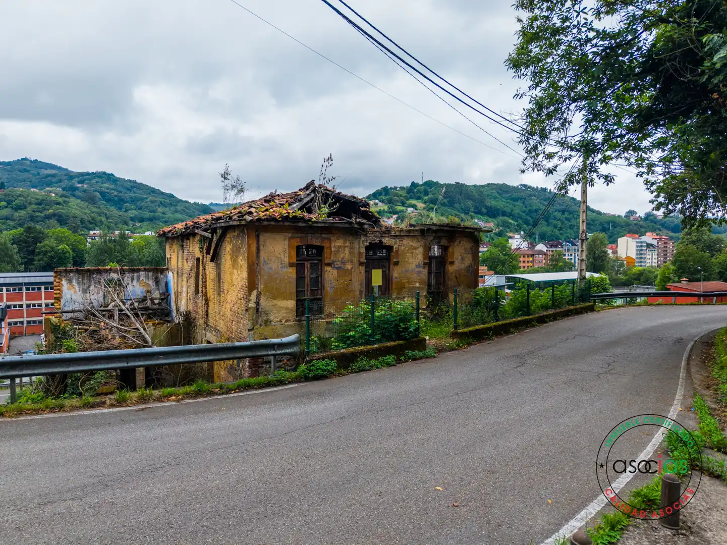 Vista exterior de Casa o xalet en venda en Langreo