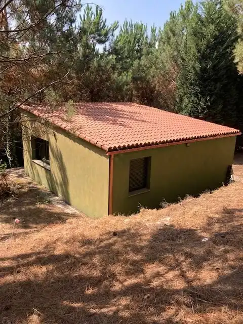 Vista exterior de Casa o xalet en venda en Carballo amb Terrassa i Forn