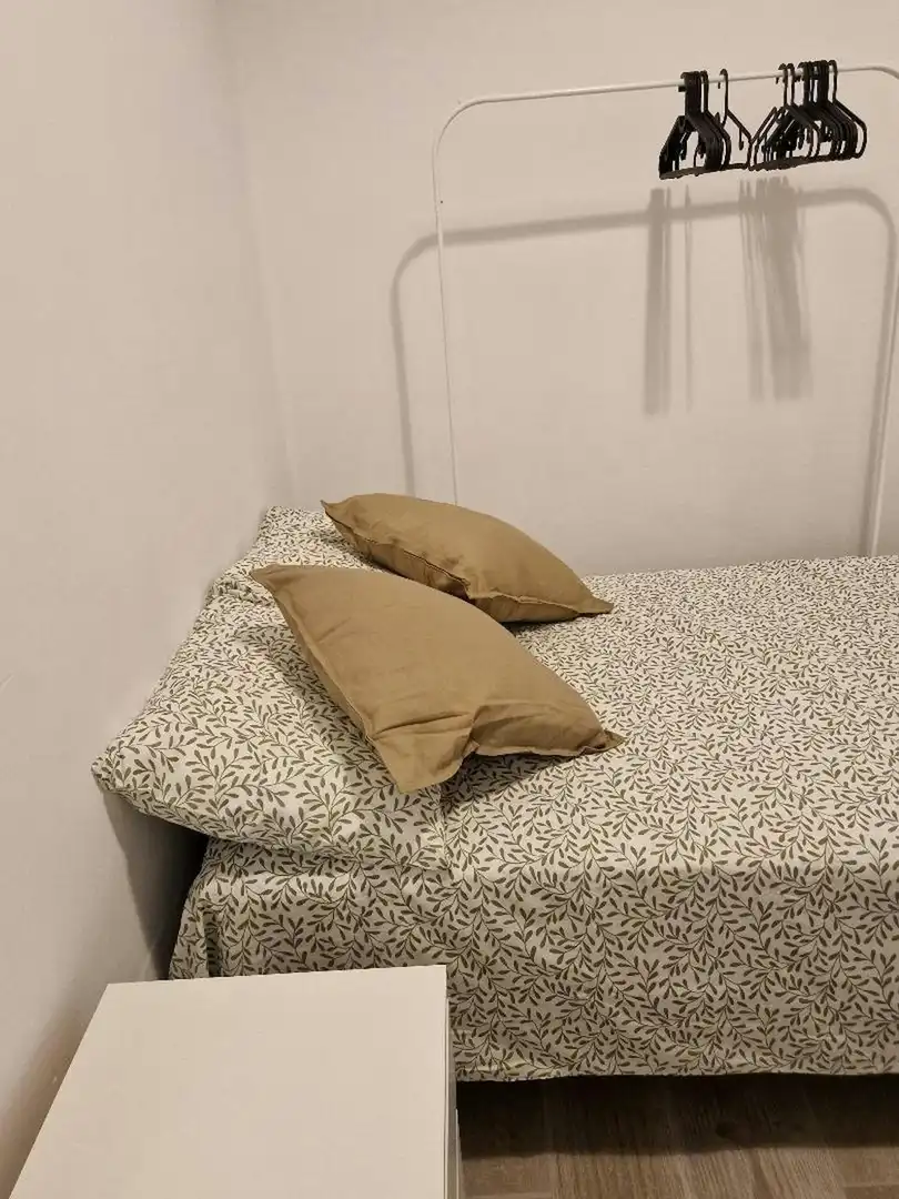Habitación de Piso para compartir en Valencia con Amueblado, Lavadora y TV