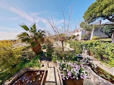 House with balcony for sale in Mas Mel